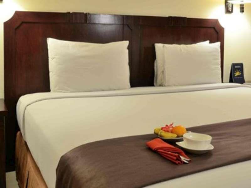 The Sun Hotel Сидоарджо Екстериор снимка