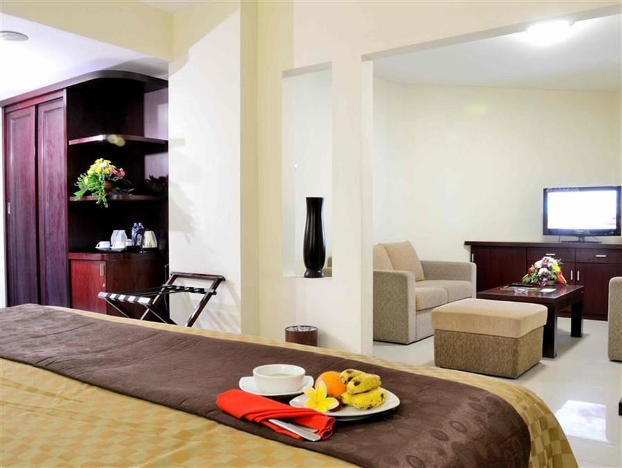 The Sun Hotel Сидоарджо Екстериор снимка